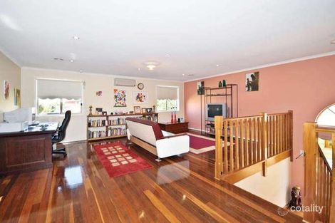 Property photo of 16 Stanford Close Fawkner VIC 3060