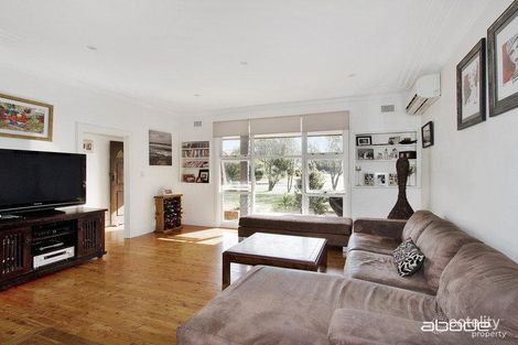 Property photo of 28 Woorak Crescent Miranda NSW 2228