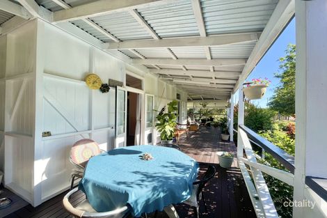 Property photo of 13 Wadeleigh Street Bororen QLD 4678