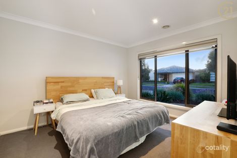 Property photo of 13 Lexington Crescent Officer VIC 3809