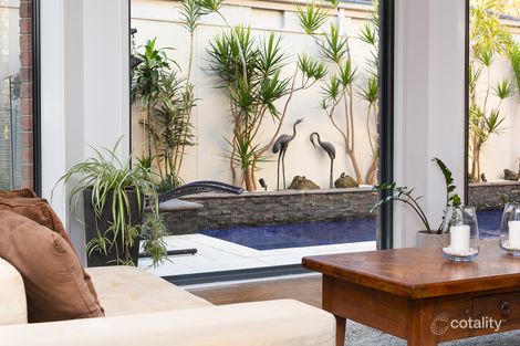 Property photo of 21 Parkview Crescent Hampton East VIC 3188