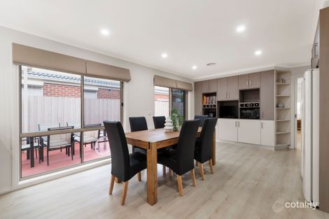 Property photo of 24 Neddletail Crescent South Morang VIC 3752