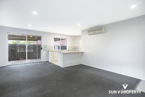 Property photo of 2/4 Mooney Close Goodna QLD 4300