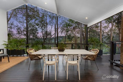 52 Chapel Hill Rd, Chapel Hill, QLD 4069