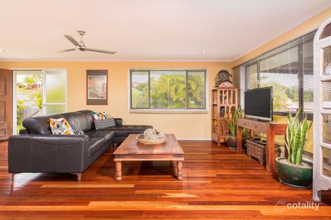 Property photo of 14 Kauri Court Palm Beach QLD 4221