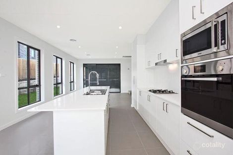 Property photo of 10 Gourgaud Street Casey ACT 2913