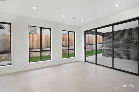 Property photo of 10 Gourgaud Street Casey ACT 2913