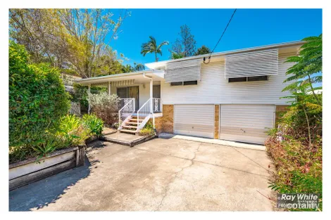 Property photo of 15 Beaconsfield Terrace The Range QLD 4700