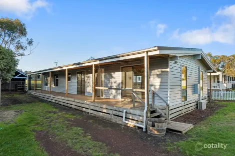 55 Mackinnons Bridge Rd, Noorat, VIC 3265