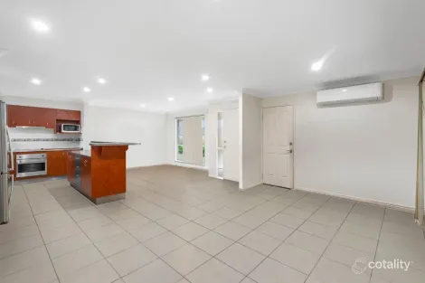 Property photo of 2/9 Callicoma Court Ormeau QLD 4208