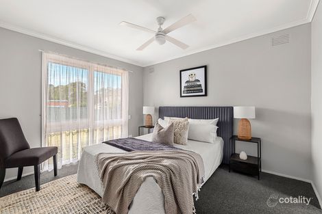 Property photo of 9 Madigan Crescent Mill Park VIC 3082