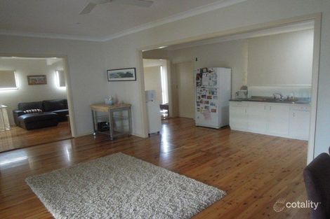 Property photo of 11 Palmyra Avenue Thirroul NSW 2515