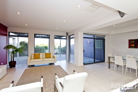 Property photo of 72A Seaview Road Tennyson SA 5022