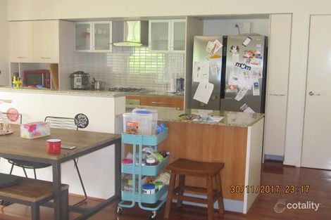 Property photo of 26 Augusta Crescent Mount Ommaney QLD 4074