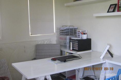 Property photo of 26 Augusta Crescent Mount Ommaney QLD 4074