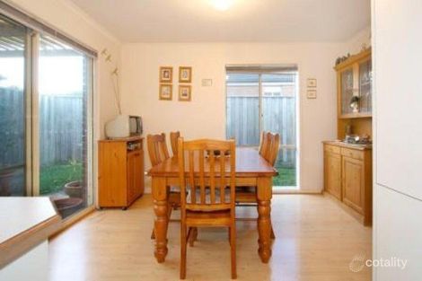Property photo of 19 Brindalee Mews Chadstone VIC 3148