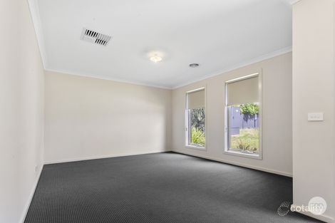 Property photo of 2/21 Wood Street Long Gully VIC 3550