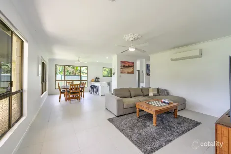 Property photo of 19 Overlander Avenue Cooroy QLD 4563