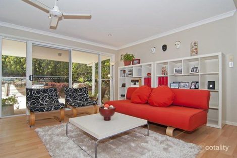 Property photo of 10 Flagship Court Castaways Beach QLD 4567