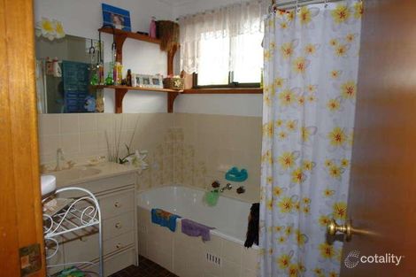 Property photo of 1/42 Boyce Avenue Wyong NSW 2259