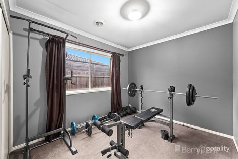 Property photo of 25 Pomegranate Way Pakenham VIC 3810