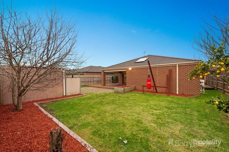 Property photo of 25 Pomegranate Way Pakenham VIC 3810