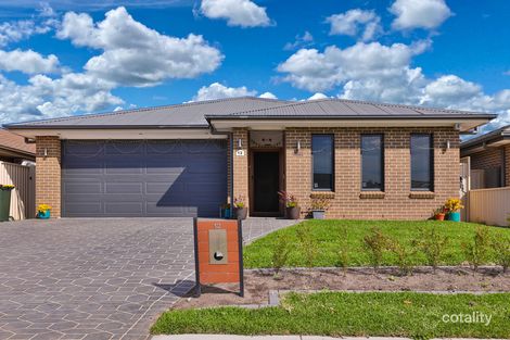 Property photo of 12 Capuchin Way Plumpton NSW 2761