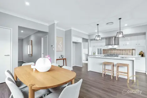 Property photo of 15 Windsor Drive Upper Kedron QLD 4055