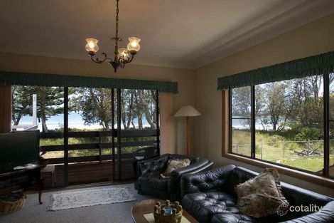 Property photo of 52 Myamba Parade Surfside NSW 2536