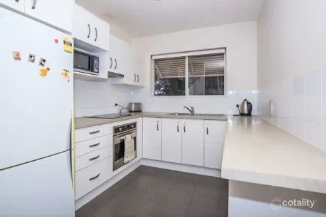 Property photo of 3/9 Robertson Avenue Greenslopes QLD 4120