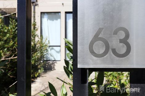 Property photo of 63 Ulmara Parkway Maidstone VIC 3012