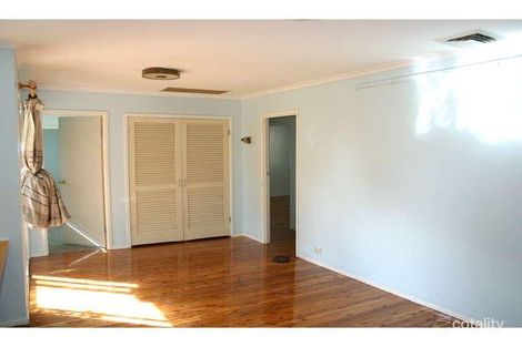 Property photo of 20 Omaru Crescent Bradbury NSW 2560