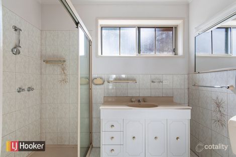 Property photo of 31 Ozone Crescent Lakes Entrance VIC 3909