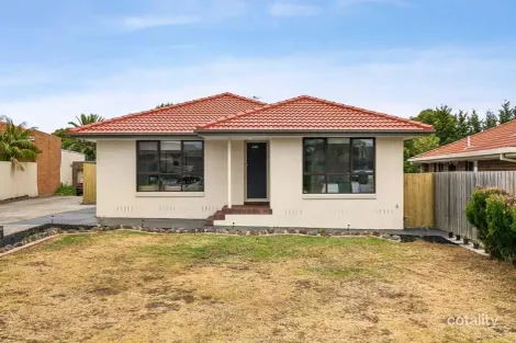 Property photo of 1/5 Tarwin Place Meadow Heights VIC 3048