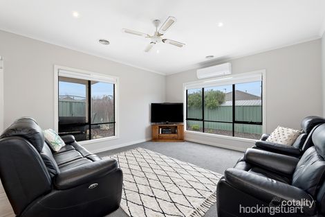Property photo of 69 Faversham Avenue Lake Gardens VIC 3355