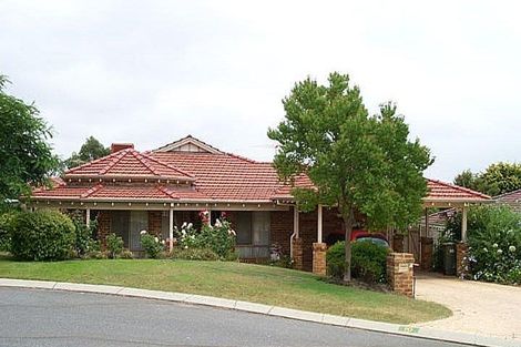 10 Eaton Ct, Woodvale, WA 6026