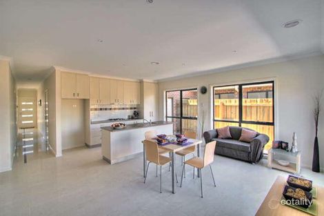 Property photo of 6/13 Golden Grove Springvale South VIC 3172