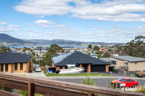 Property photo of 2/1 Cazaly Drive Chigwell TAS 7011