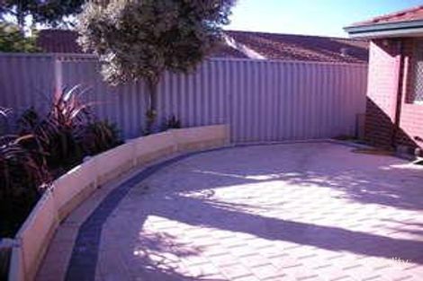 Property photo of 2/179 Grand Promenade Doubleview WA 6018