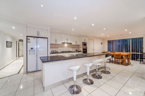 Property photo of 4 St Cloud Court Cranbourne North VIC 3977