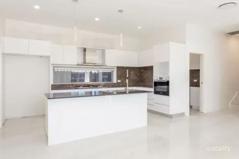4 Spooner St, Taylor, ACT 2913