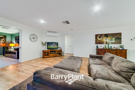 Property photo of 3 Ramona Way Pakenham VIC 3810