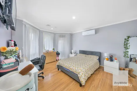 Property photo of 11 Perkins Close Delahey VIC 3037