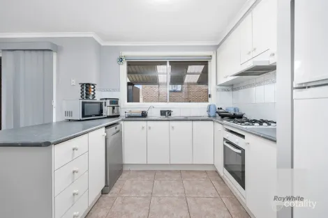 Property photo of 11 Perkins Close Delahey VIC 3037