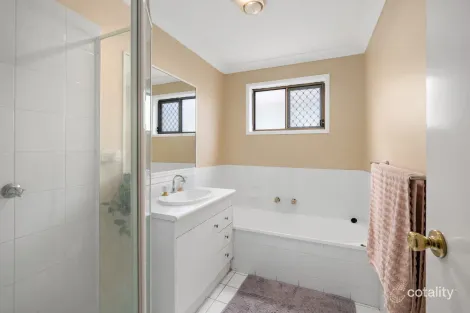 Property photo of 68 Clarendon Circuit Forest Lake QLD 4078