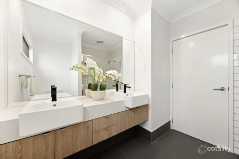 Property photo of 7 Endurance Place Birtinya QLD 4575