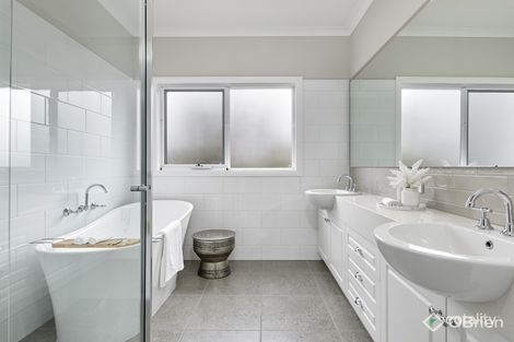 Property photo of 18 Longview Road Warragul VIC 3820