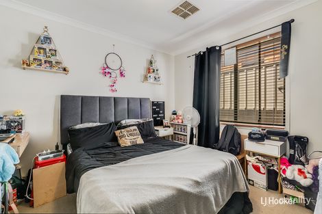 Property photo of 16 Overlander Way Smithfield SA 5114