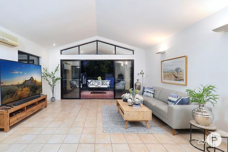 Property photo of 106 Lake Eyre Crescent Parkinson QLD 4115