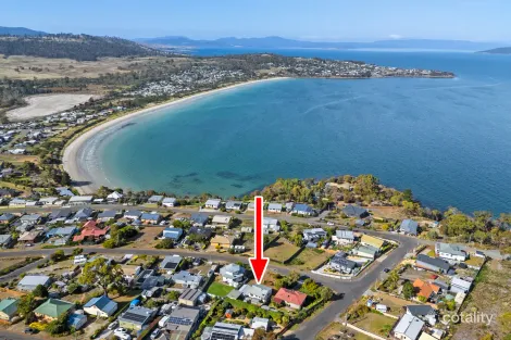 Property photo of 35 Sea Eagle Road Primrose Sands TAS 7173